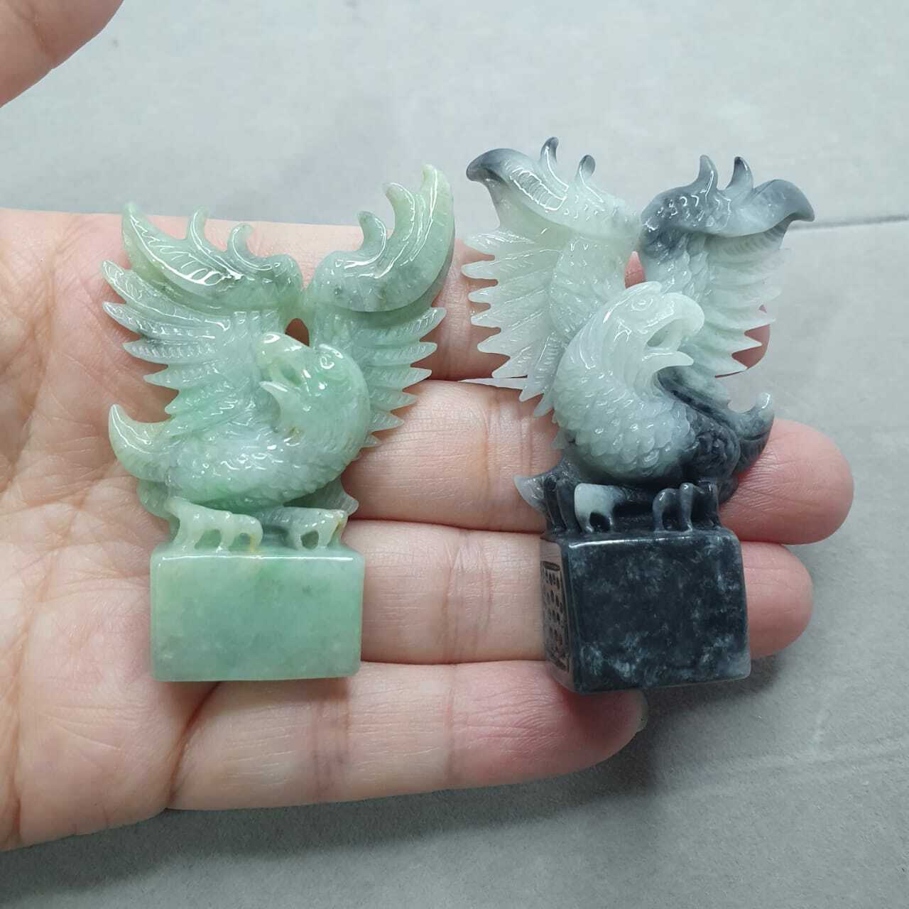 【螭虎献芝】 古獣　美品　ラオス 老挝 水凍　印材 落款 遊印 雅号　大材 螭虎献芝】 古獣 美品 ラオス 老挝 水凍 印材 落款 遊印 雅号