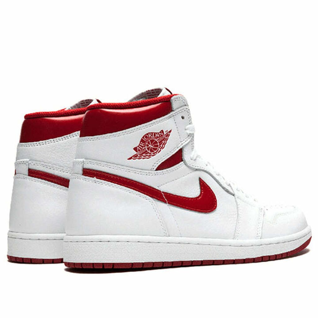 555088-103 Nike Air Jordan 1 Retro Metallic Red_yyt.jpg