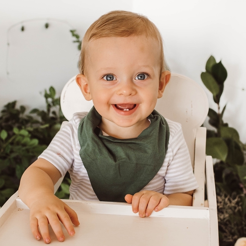 Olive - Dribble Bib 1.jpeg
