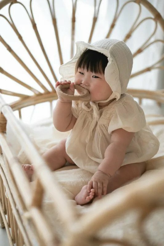 Mushie Teether Bear Natural 2.jpeg