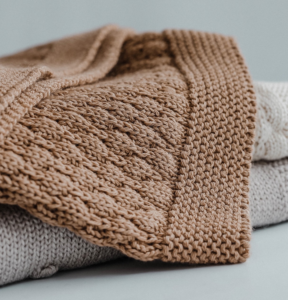 bubble blanket caramel 3.jpg