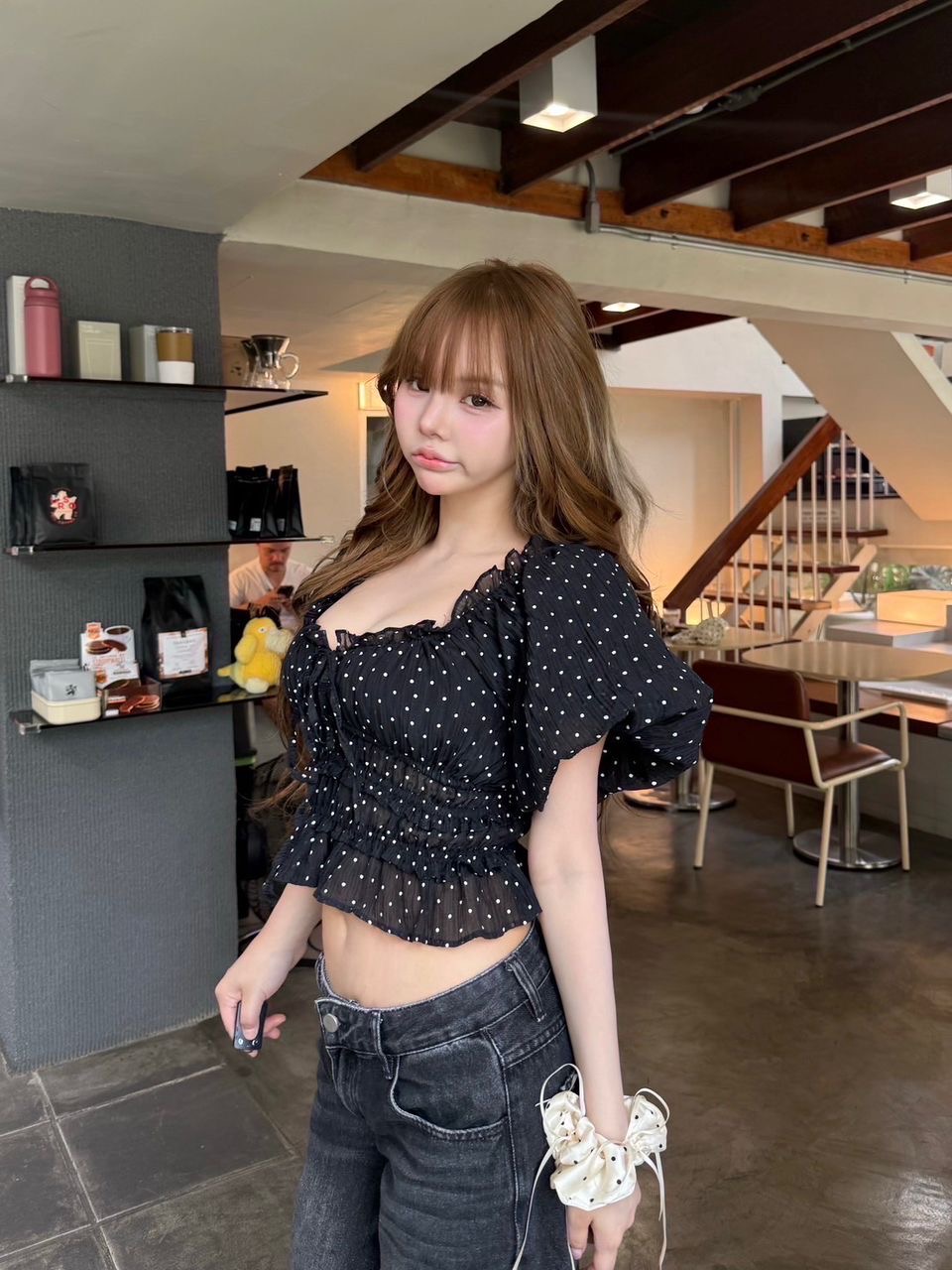 204b8037-d48b-4730-9cea-7dad4bb2452e 2