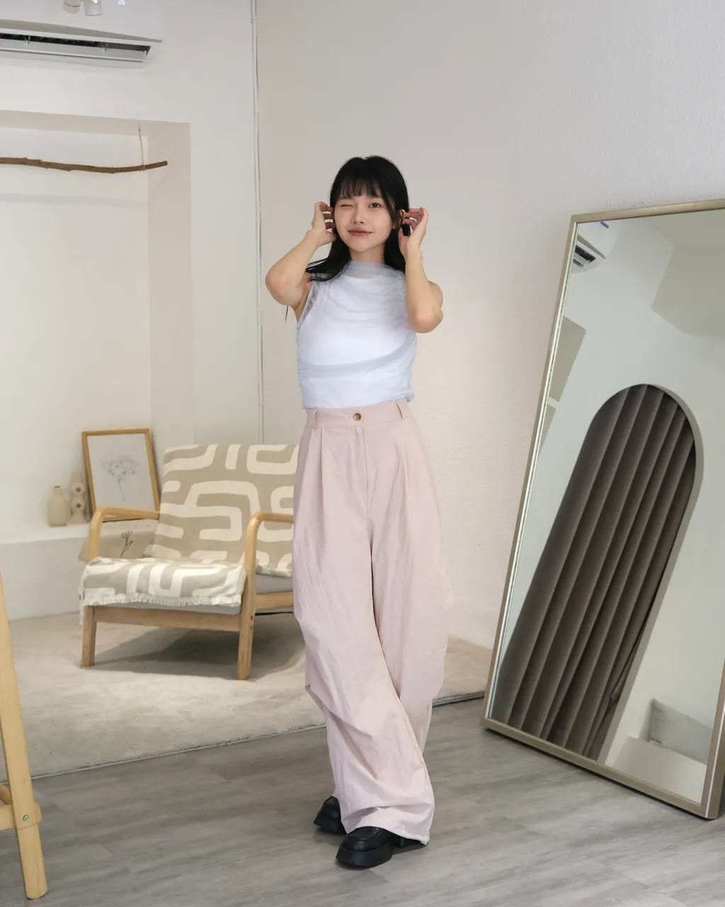 EF18AF4A-A6B7-45D3-9A2F-6446C333F47A