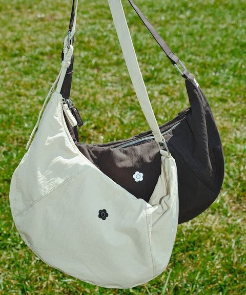 MARY QUANT刺繡尼龍斜背肩包_1