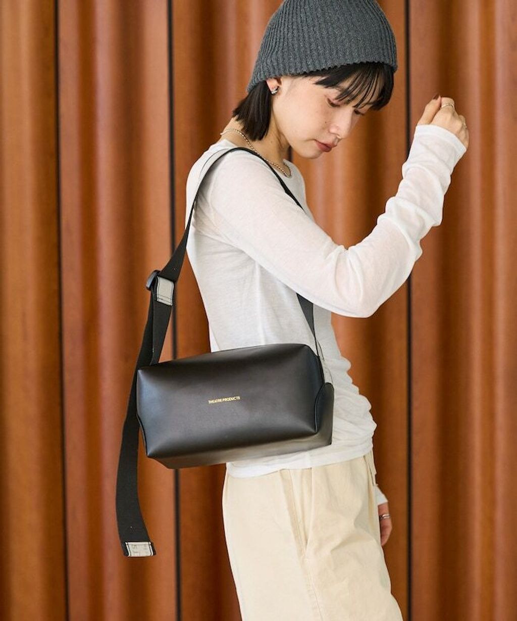 THEATRE PRODUCTS × FREAKS STORE 提花織帶類皮革方形斜背包_5