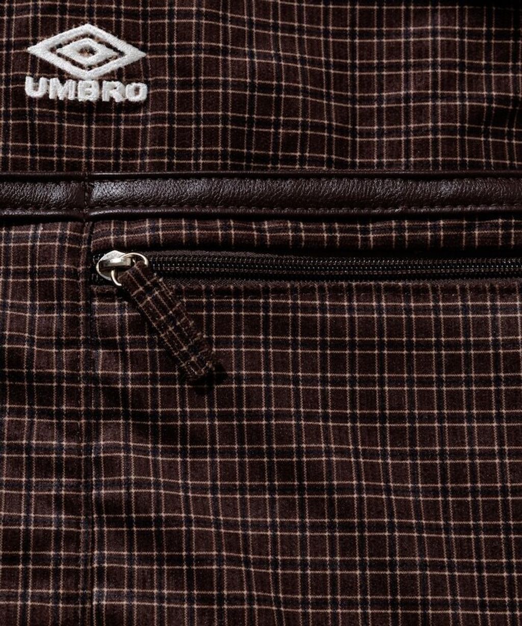 UMBRO 燈芯絨抽繩肩斜背包_17