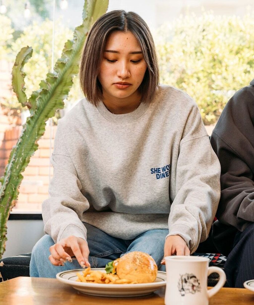 SHE WOLF DINER×FREAKS STORE 聯名背印大學T(CAR)_12