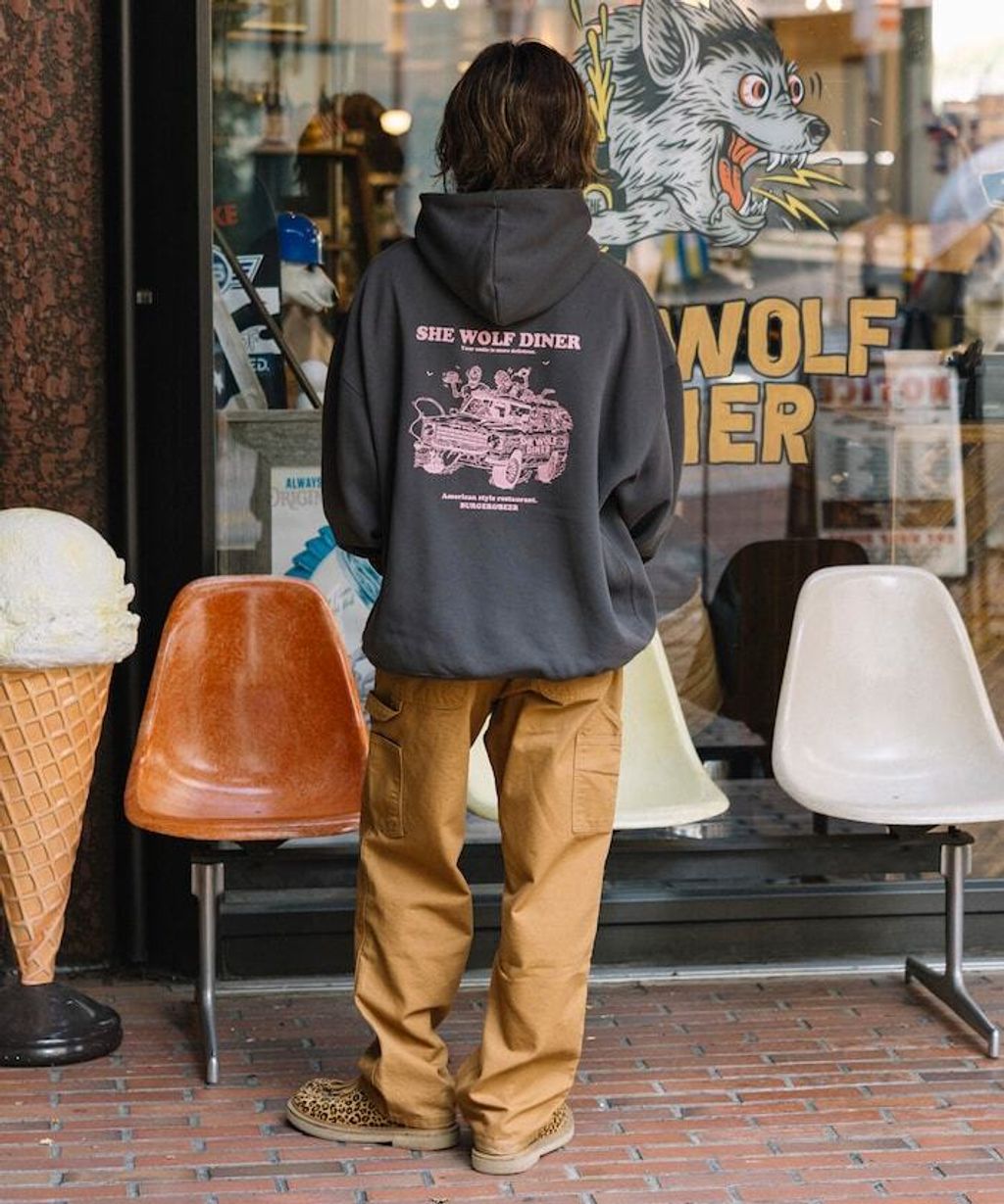SHE WOLF DINER×FREAKS STORE 聯名背印帽T(CAR)_10
