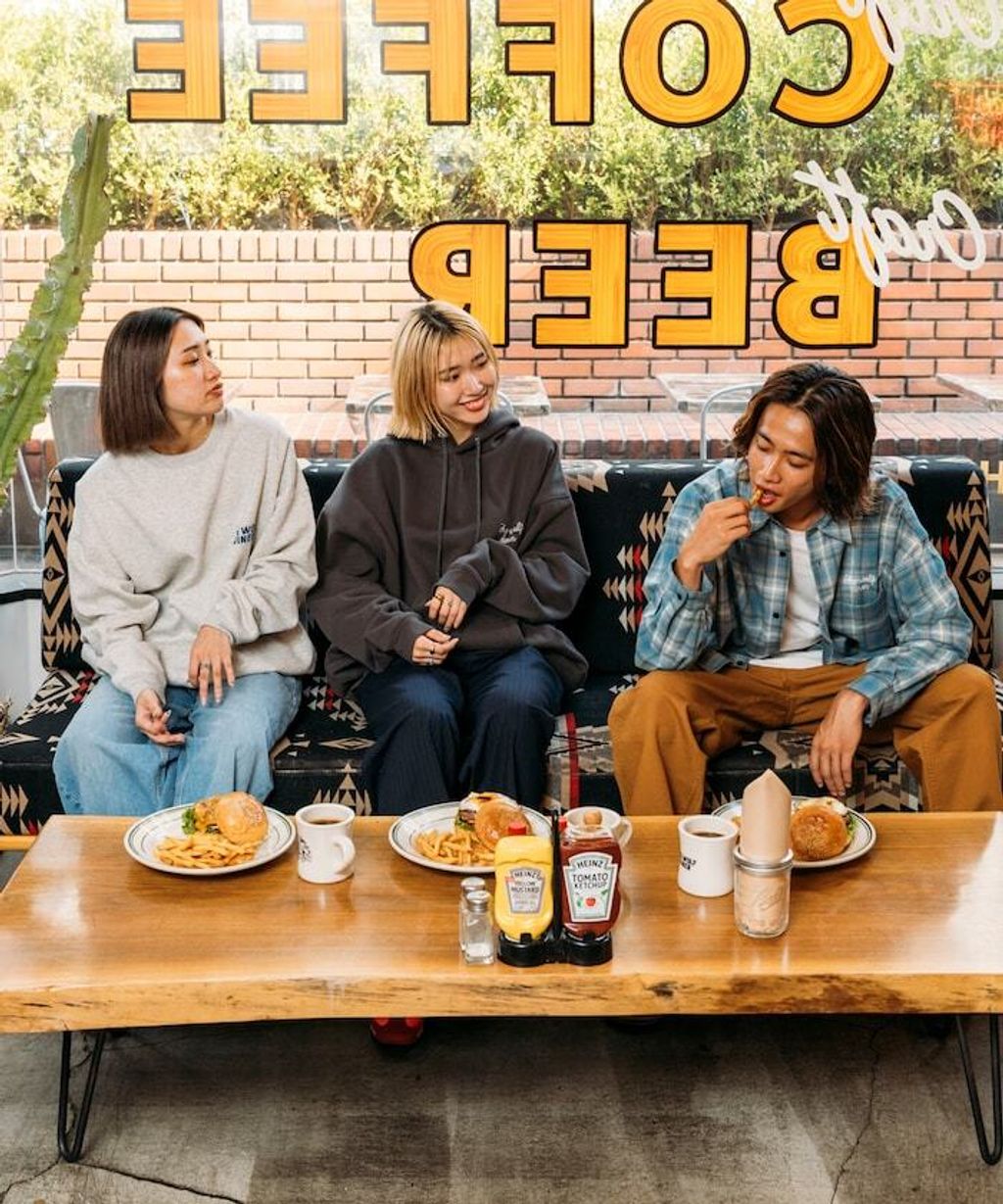 SHE WOLF DINER×FREAKS STORE 聯名背印帽T(WOLF)_5