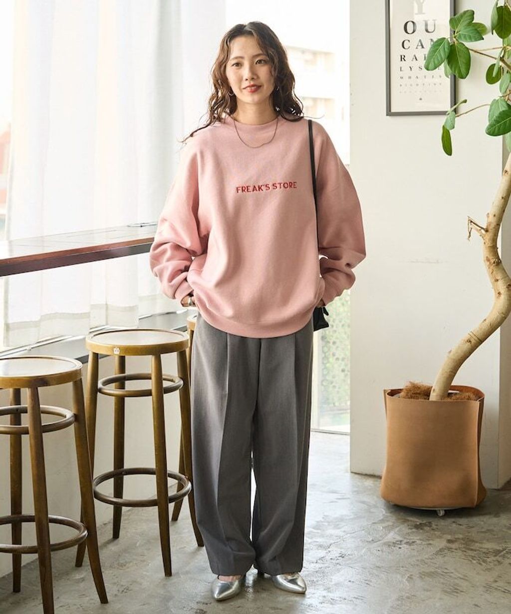 FREAKS STORE 寬鬆版型刺繡logo大學T_44