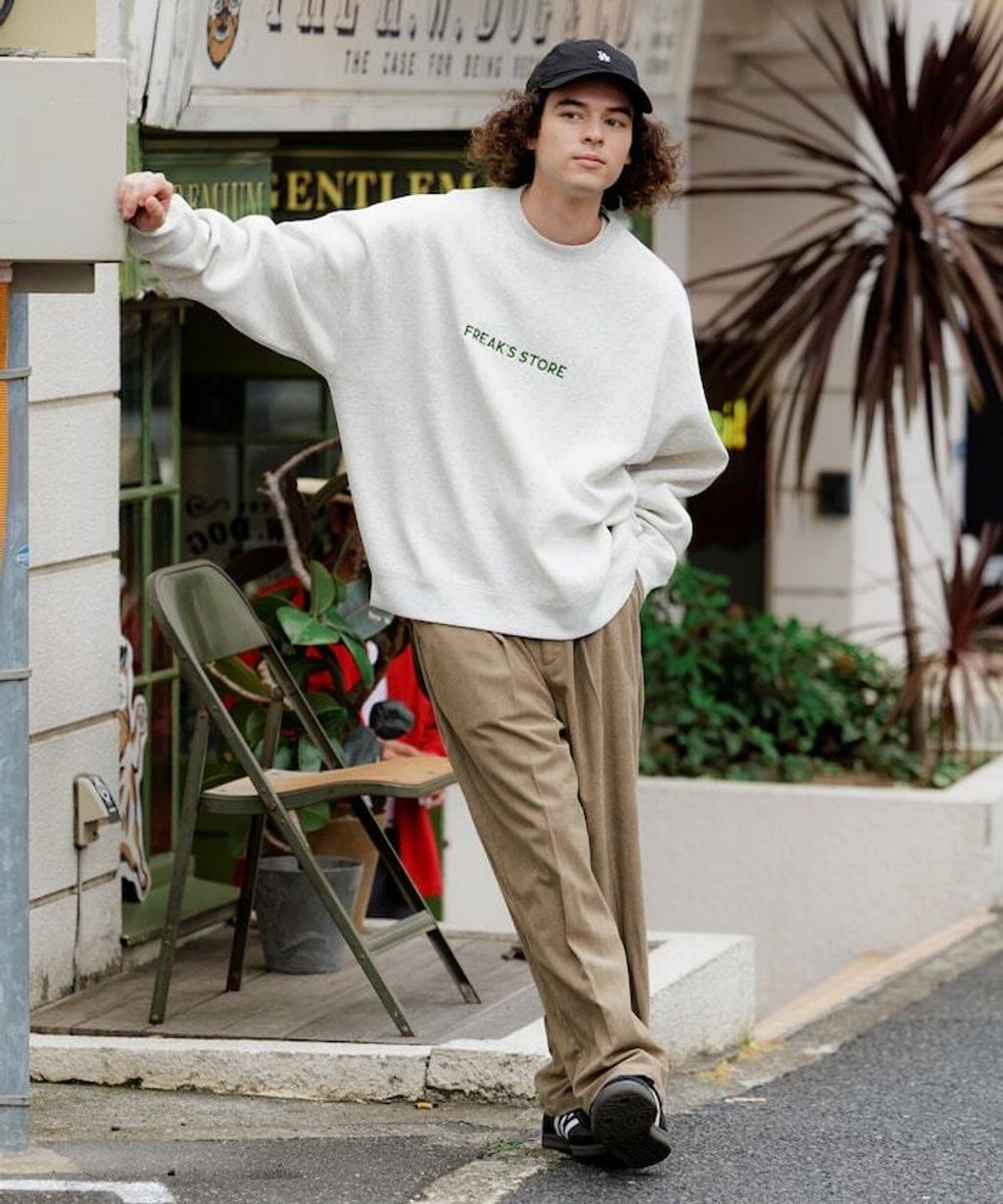 FREAKS STORE 寬鬆版型刺繡logo大學T_35
