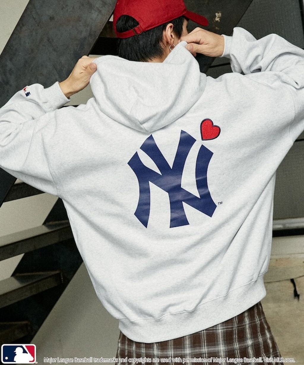 FREAKS STORE x MLB 愛心LOGO帽T_5