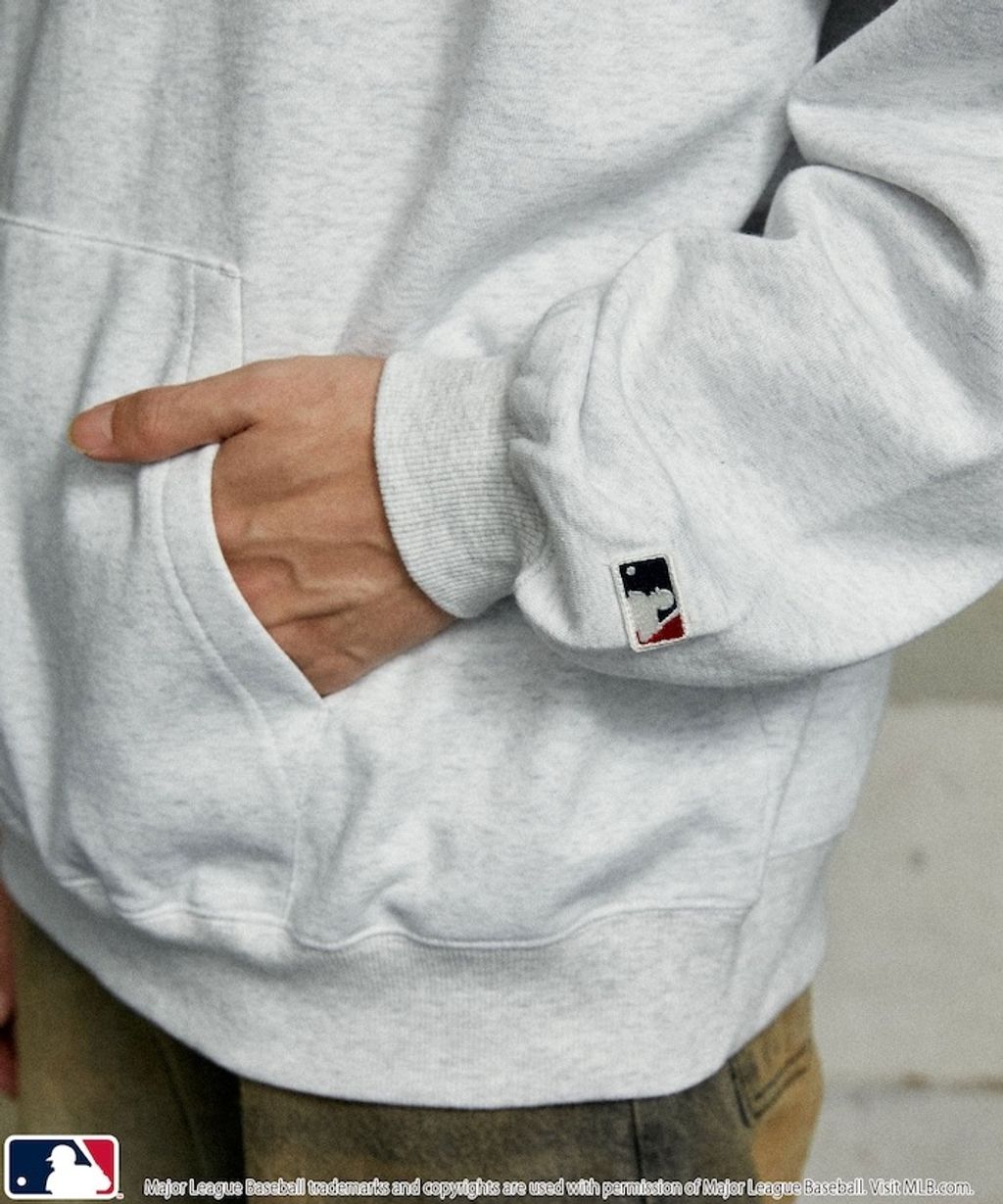 FREAKS STORE x MLB 愛心LOGO帽T_42