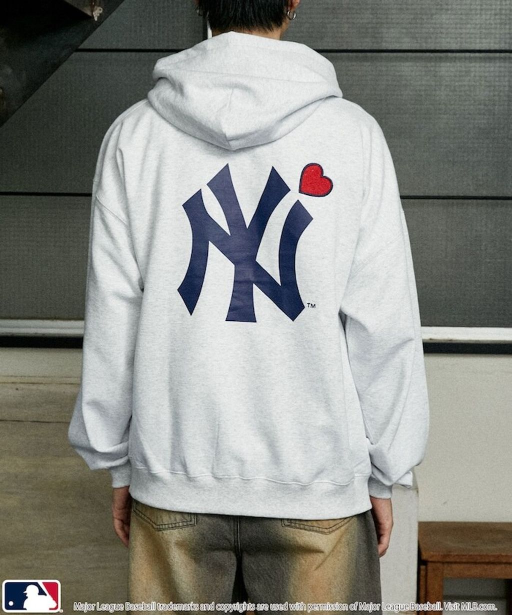 FREAKS STORE x MLB 愛心LOGO帽T_38