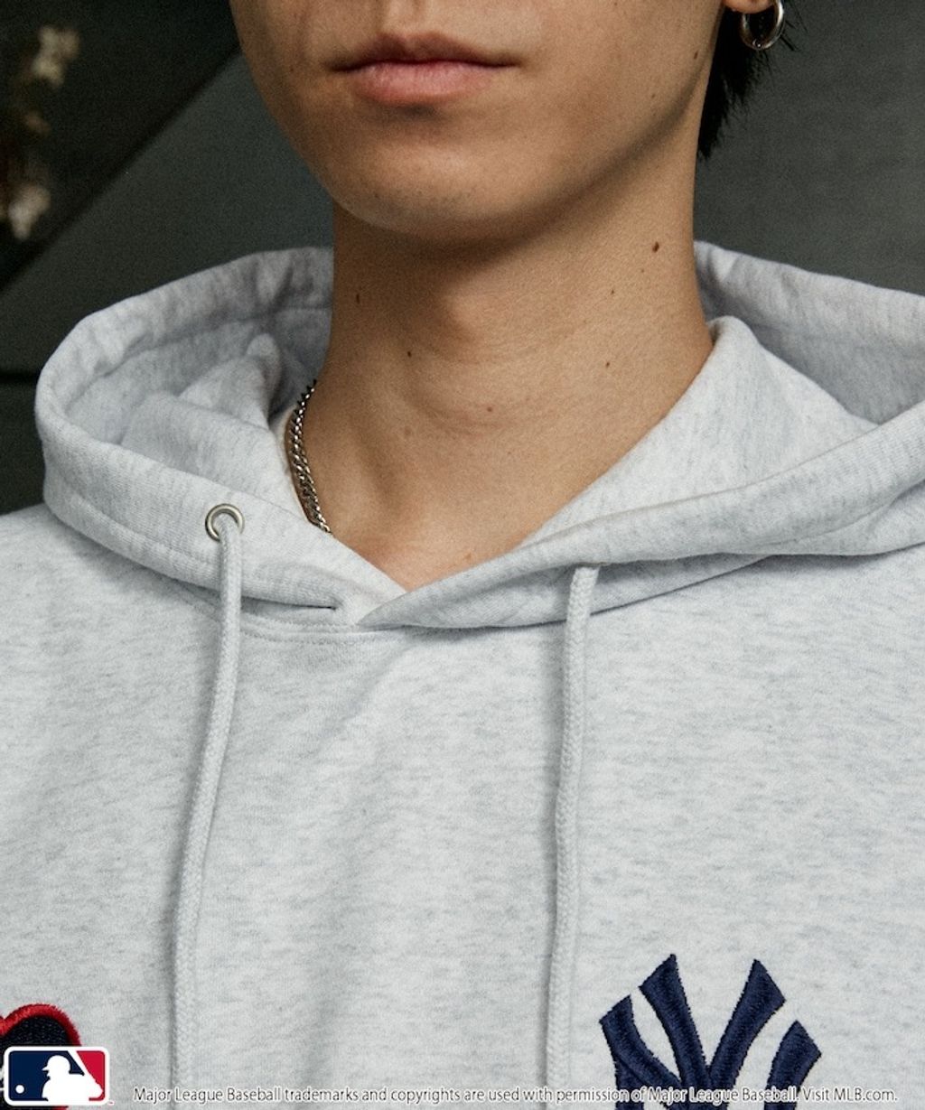 FREAKS STORE x MLB 愛心LOGO帽T_39