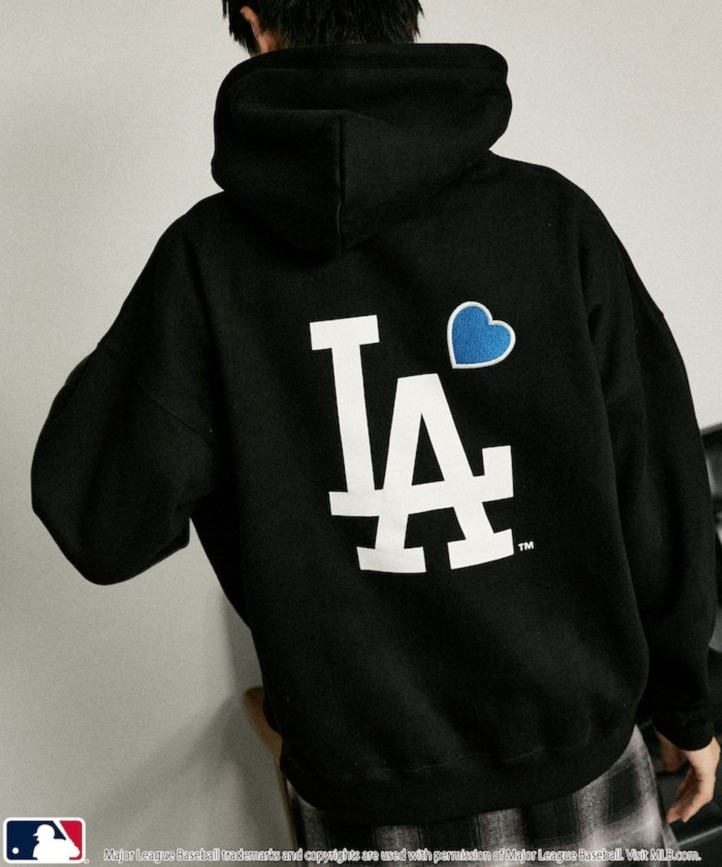 FREAKS STORE x MLB 愛心LOGO帽T_33