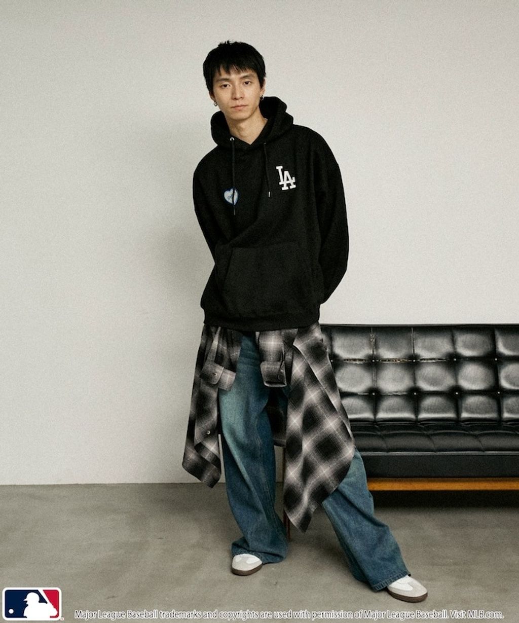 FREAKS STORE x MLB 愛心LOGO帽T_30