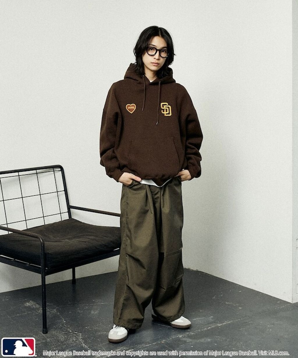 FREAKS STORE x MLB 愛心LOGO帽T_20