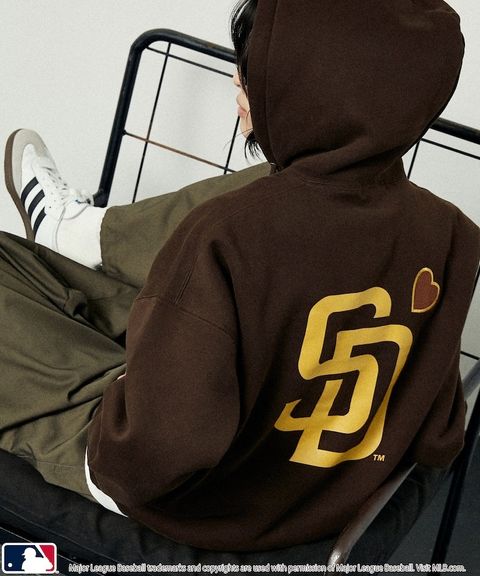 FREAKS STORE x MLB 愛心LOGO帽T_19