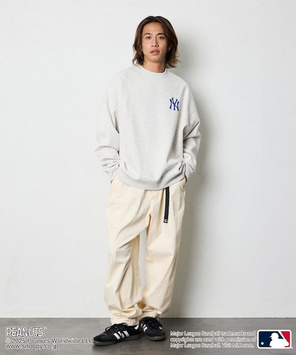 PEANUT × FREAKS STORE x MLB 三方聯名內裡刷毛大學T(洋基隊)_11