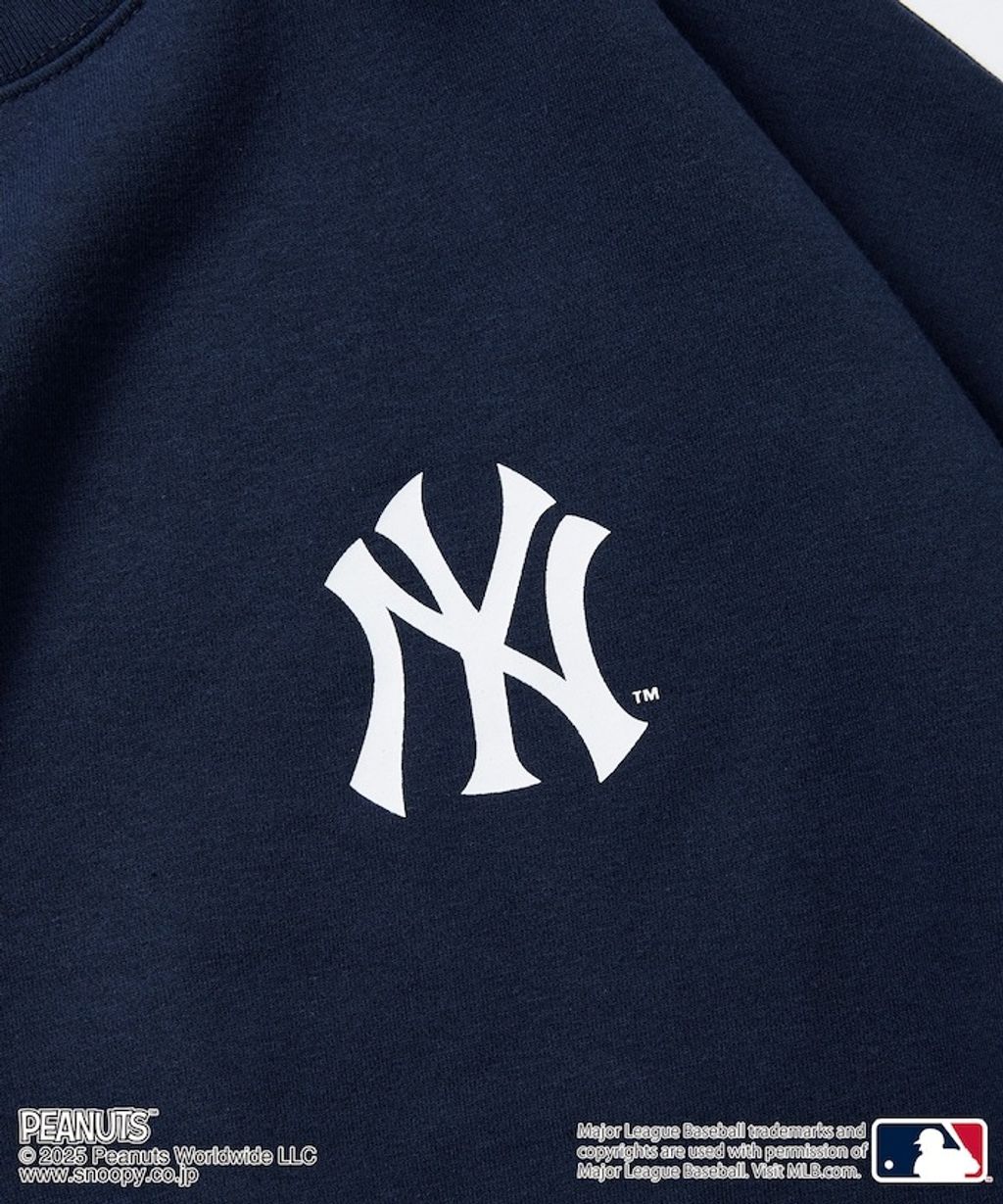 PEANUT × FREAKS STORE x MLB 三方聯名內裡刷毛大學T(洋基隊)_17