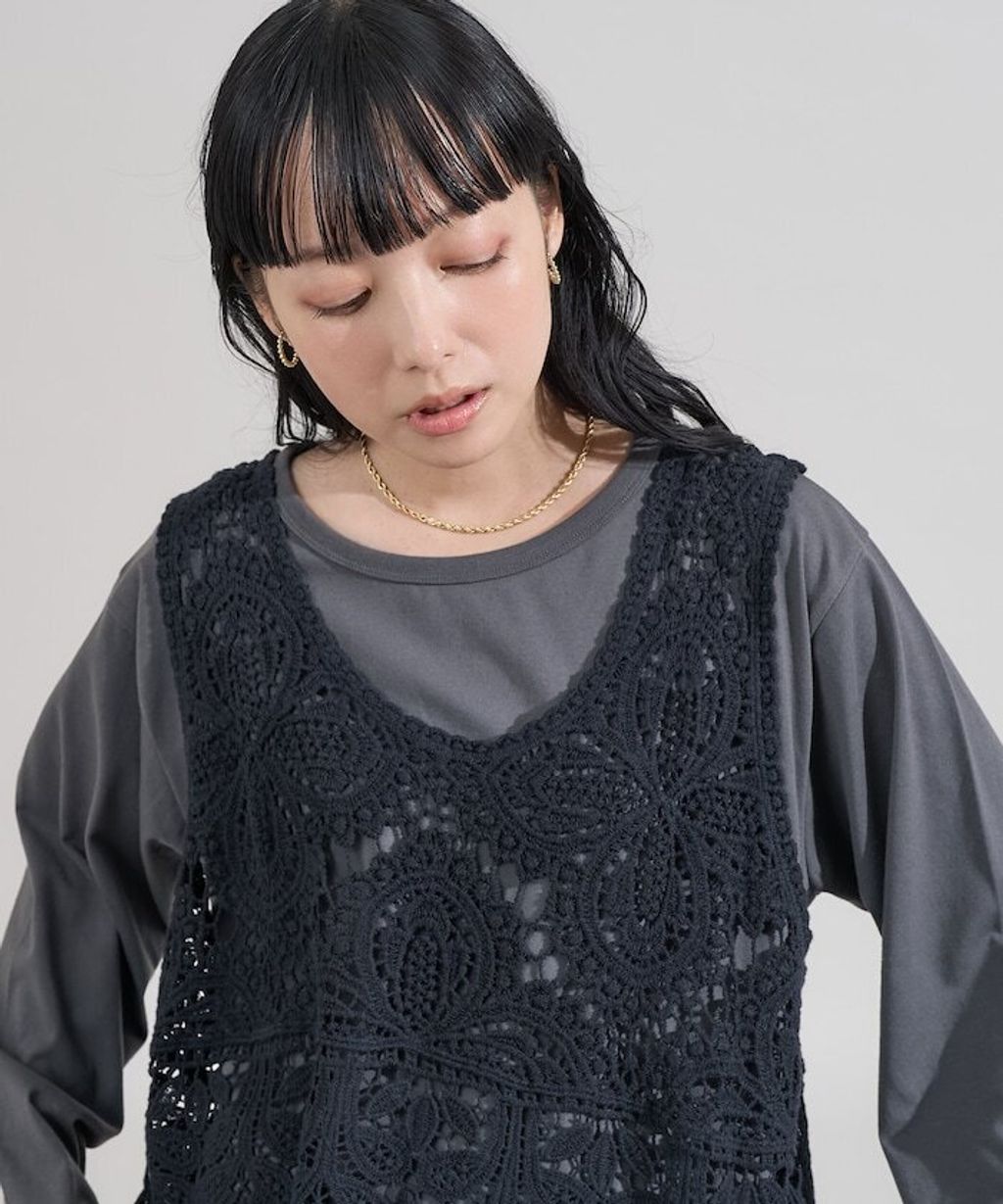 FREAKS STORE 蕾絲背心以及素色長袖上衣套裝組合(一套兩入)_12