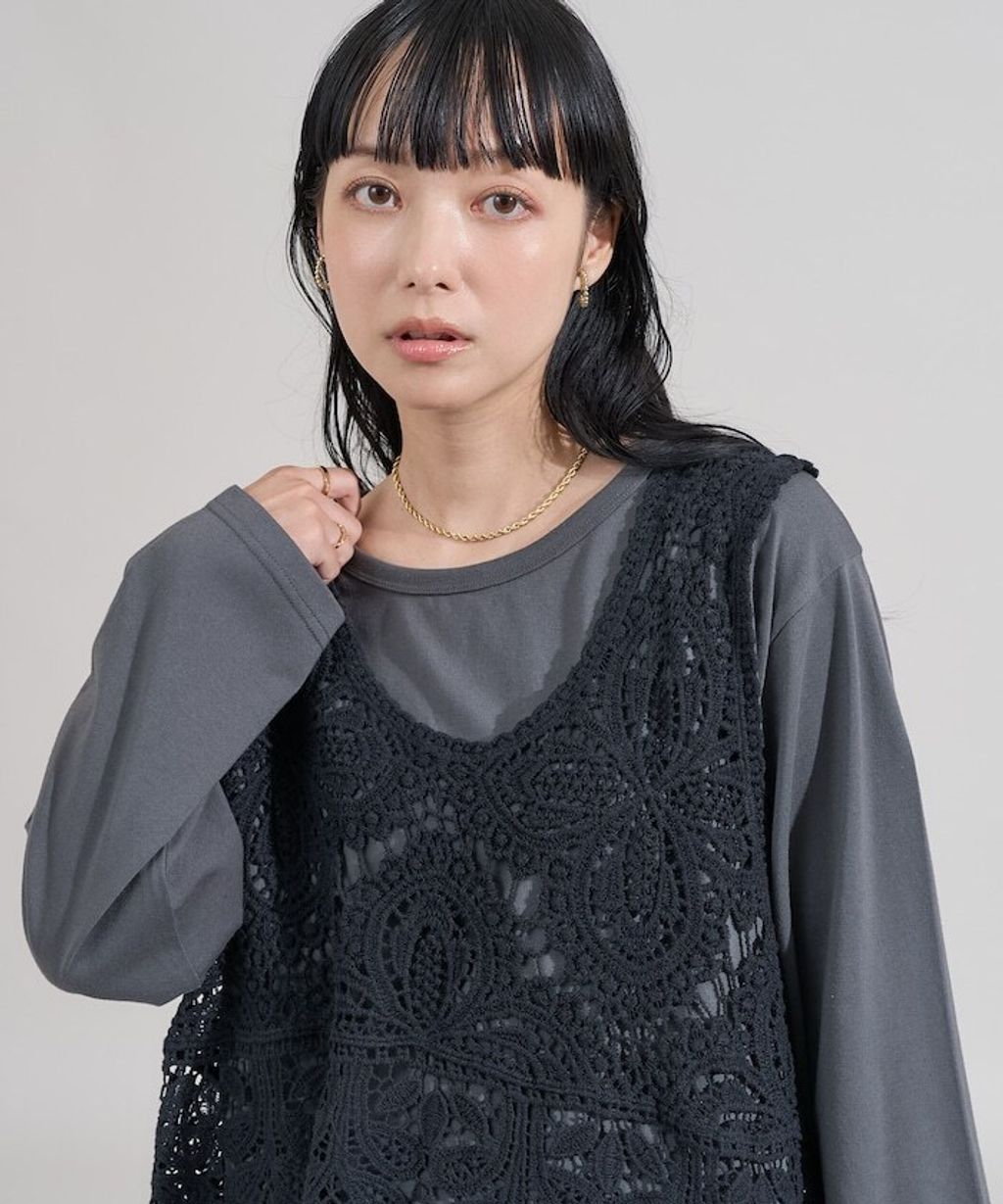 FREAKS STORE 蕾絲背心以及素色長袖上衣套裝組合(一套兩入)_13