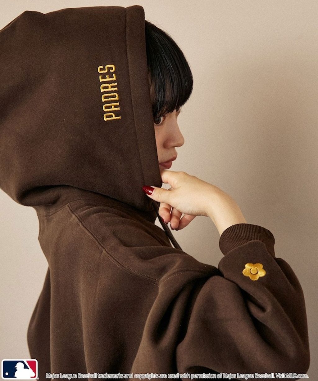 MARY QUANT × MLB × FREAKS STORE 三方聯名帽T_4