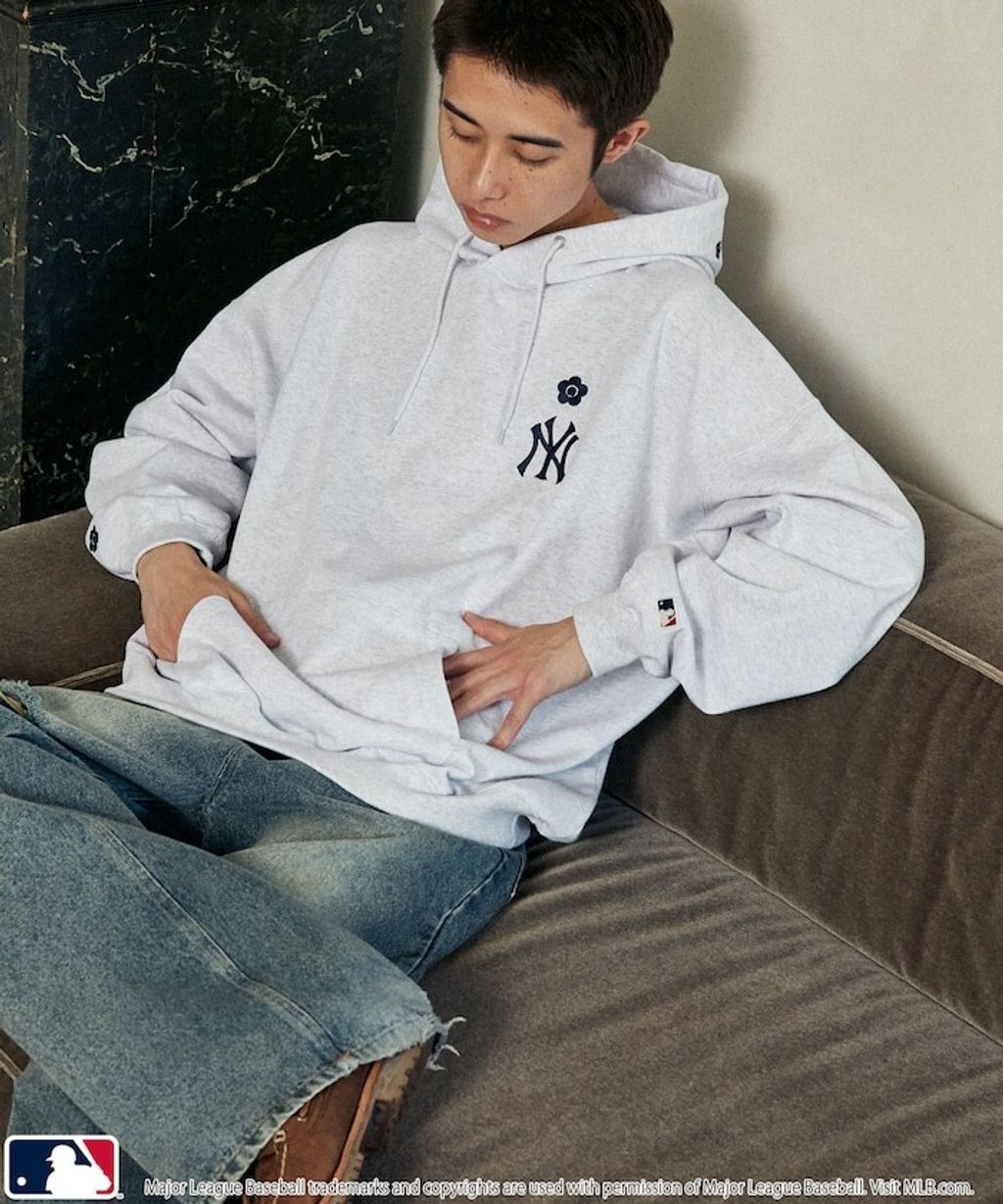 MARY QUANT × MLB × FREAKS STORE 三方聯名帽T_38