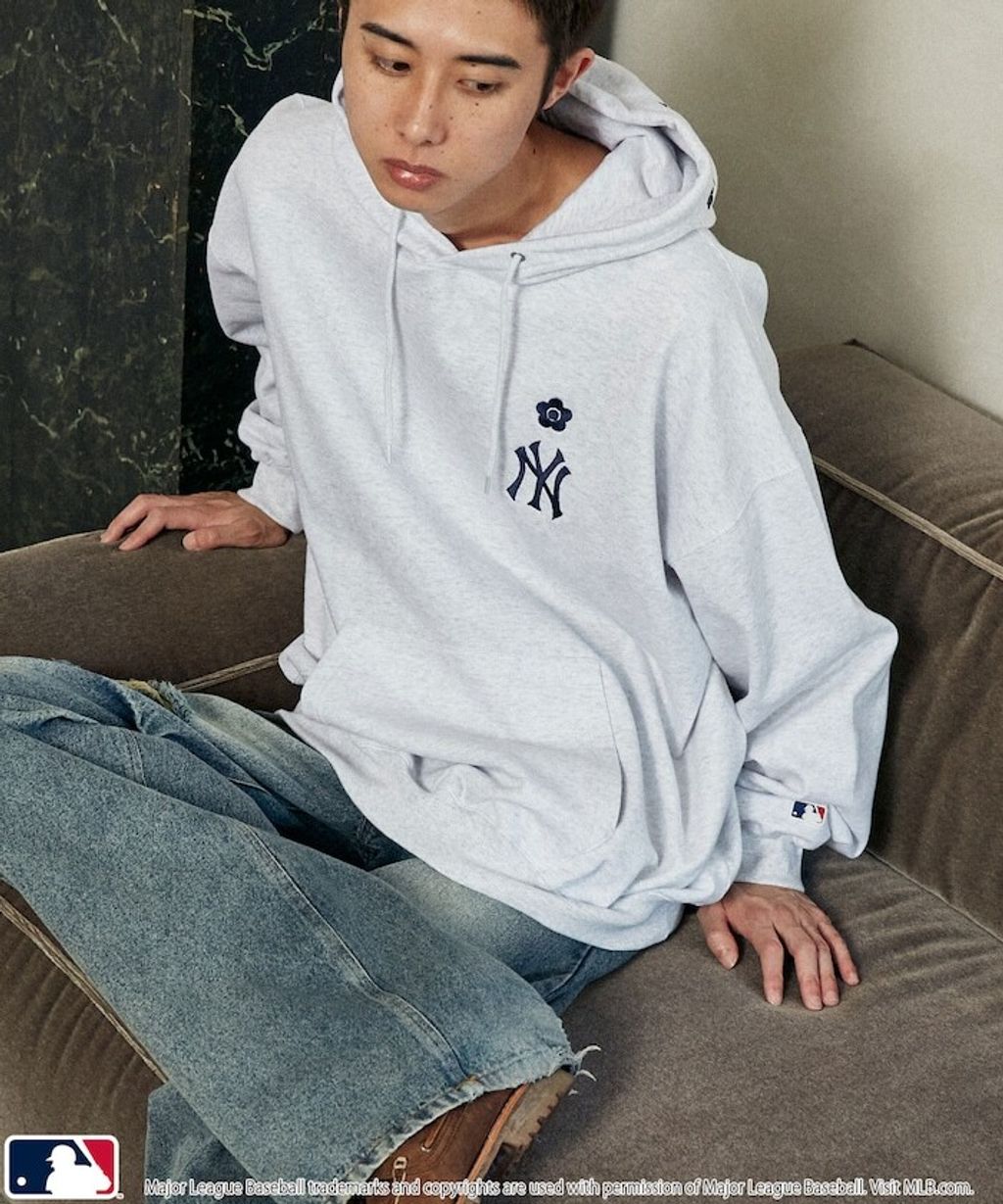 MARY QUANT × MLB × FREAKS STORE 三方聯名帽T_33