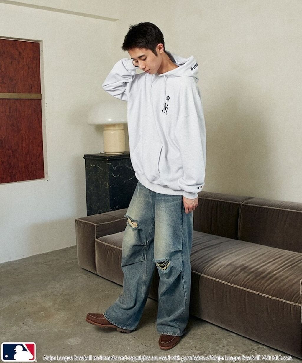 MARY QUANT × MLB × FREAKS STORE 三方聯名帽T_36