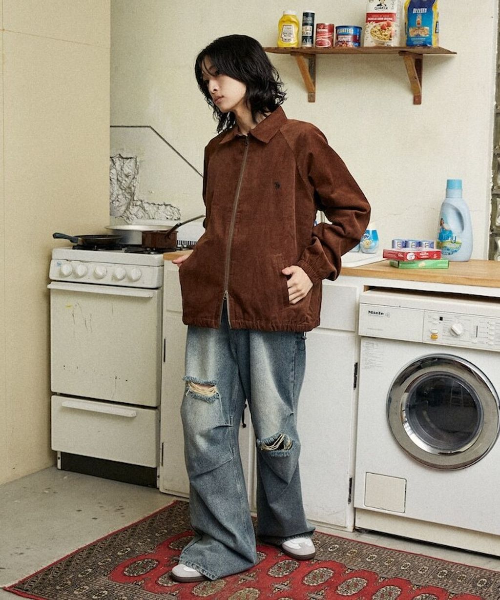 item68ac517323f57