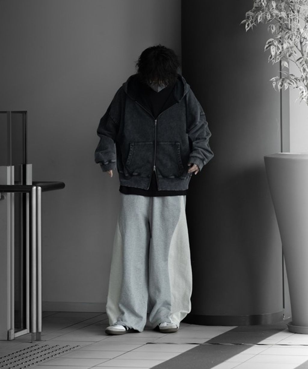 RUUBON 厚磅拼接寬版繭型休閒長褲(男女同款)_18