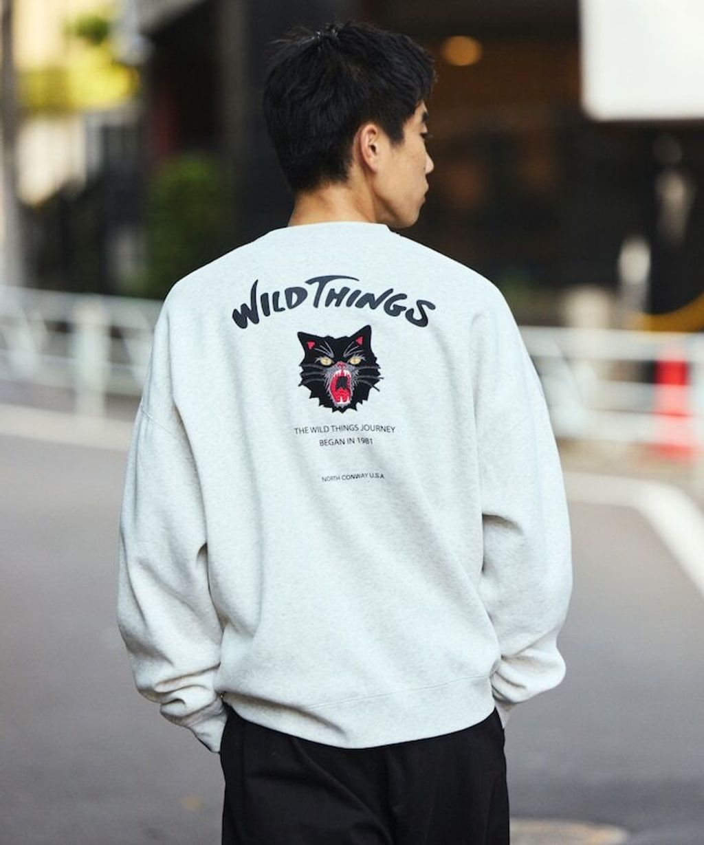 WILD THINGS×FREAKS STORE  刺繡黑貓刷毛大學T_44