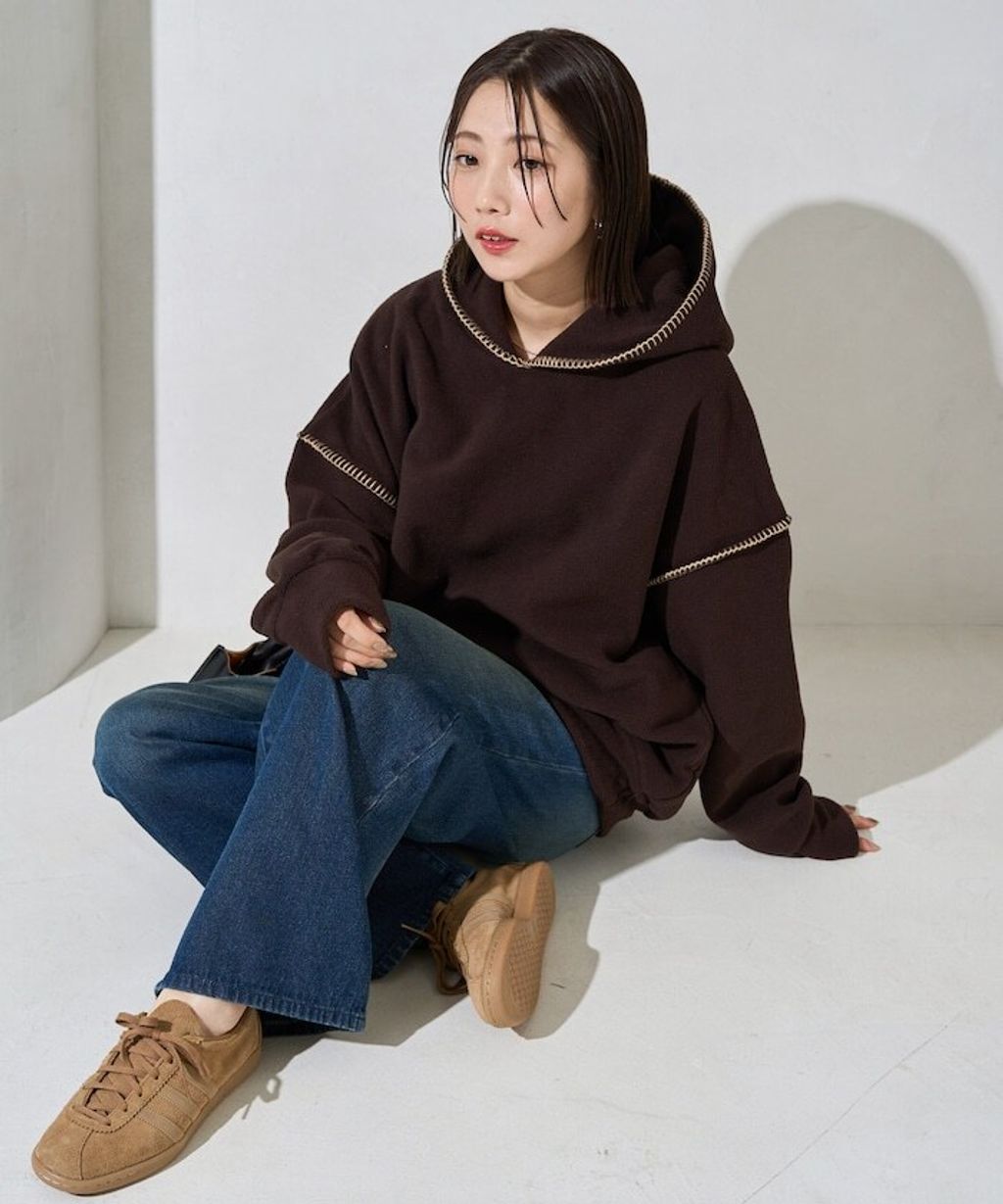 FREAKS STORE 毛毯縫線面料落肩剪裁保暖刷毛帽T_6