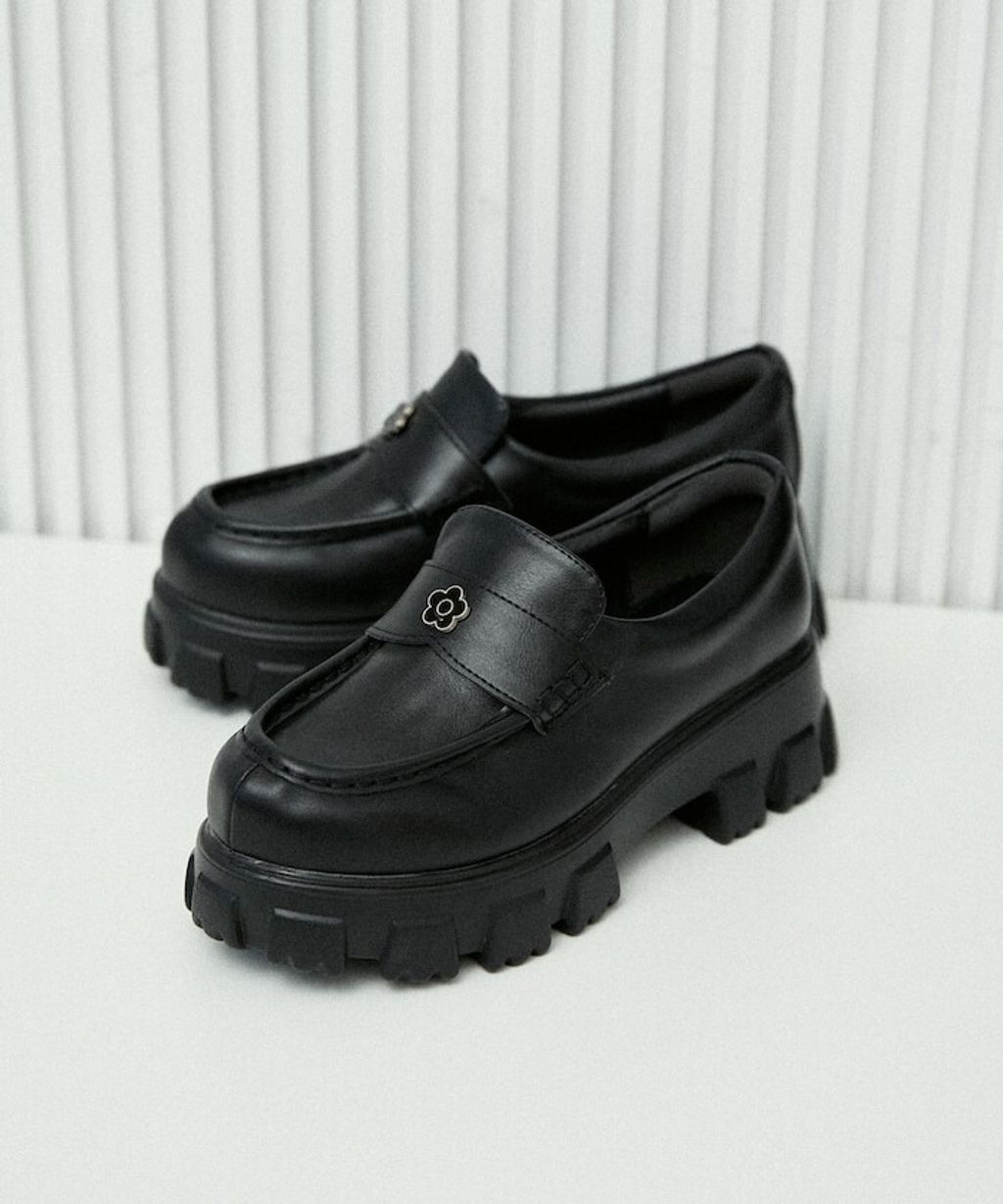 MARY QUANT 小花logo厚底樂福鞋_12