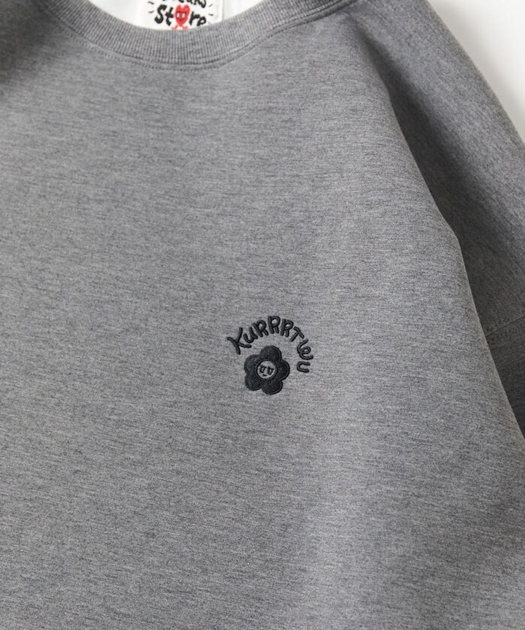 Kurt Wu x FREAKS STORE 背印愛心小花圓領太空棉下擺抽繩大學T_8