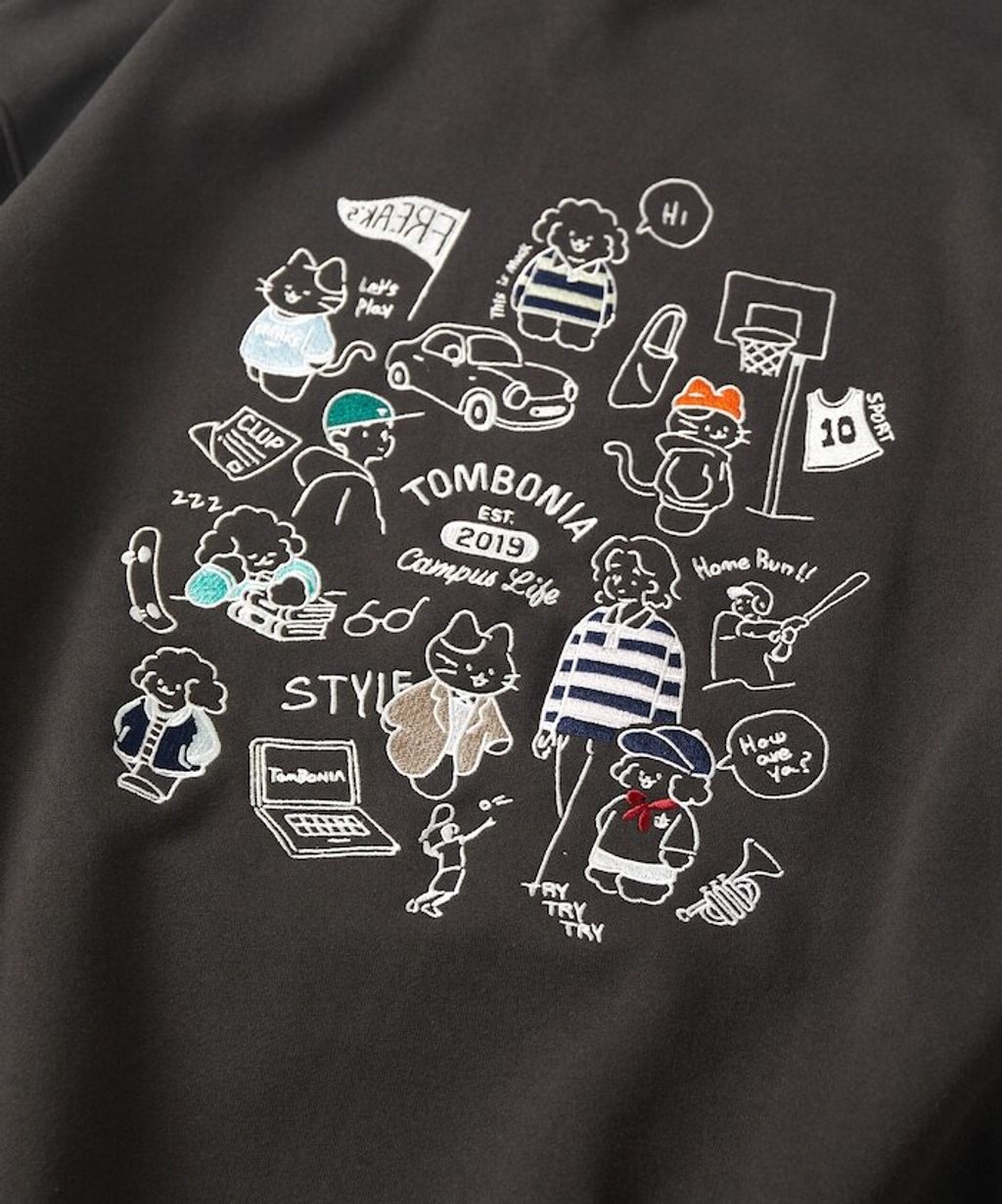 tombonia × FREAKS STORE 貓咪狗狗校園生活全刺繡圓領大學T_19