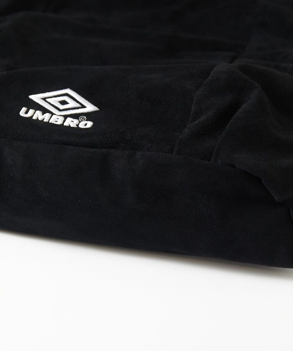 umbro × FREAKS STORE Brushed質感刺繡 Logo抽繩肩背包_15