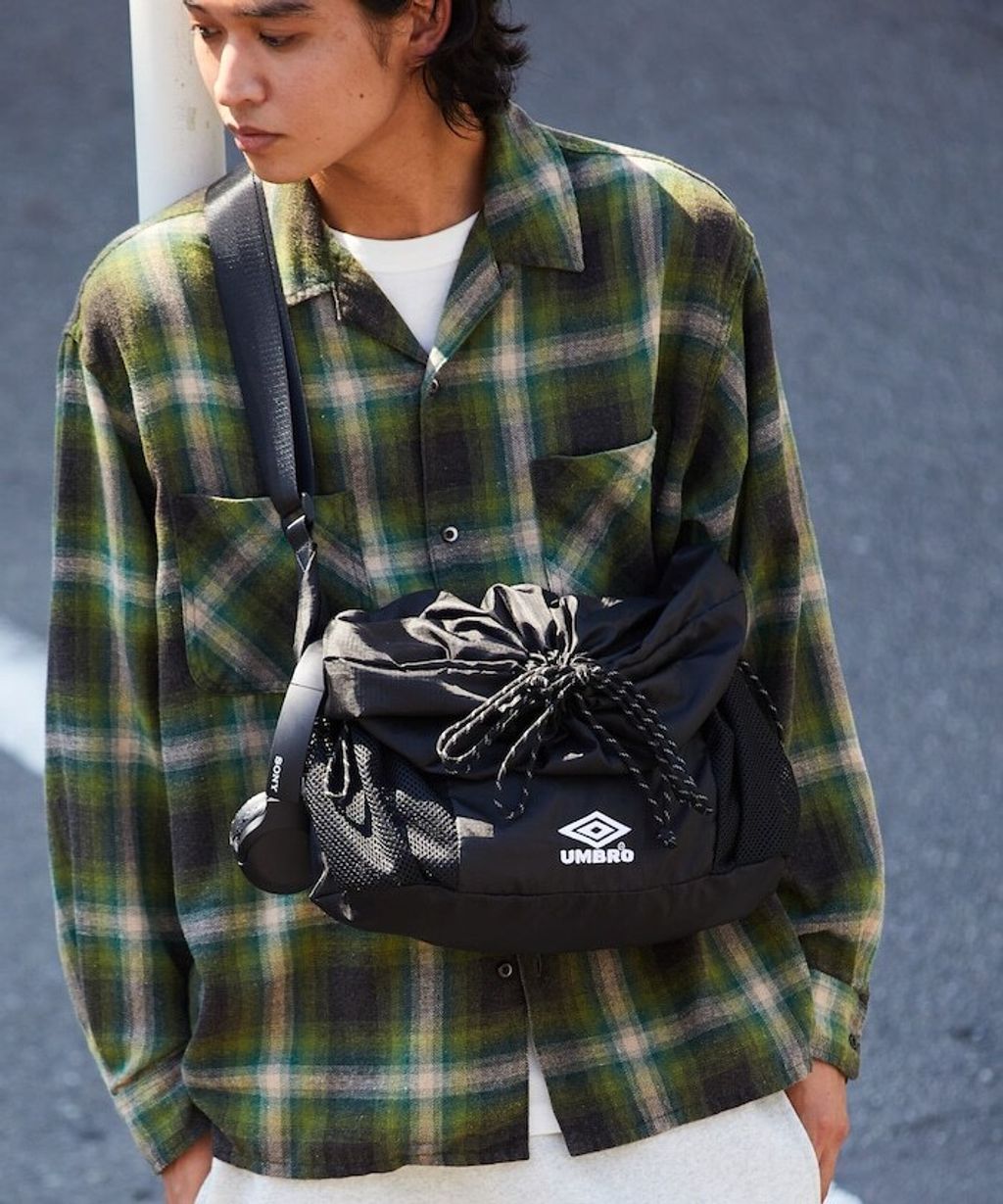 umbro × FREAKS STORE 防撕裂超輕量功能肩背包_9