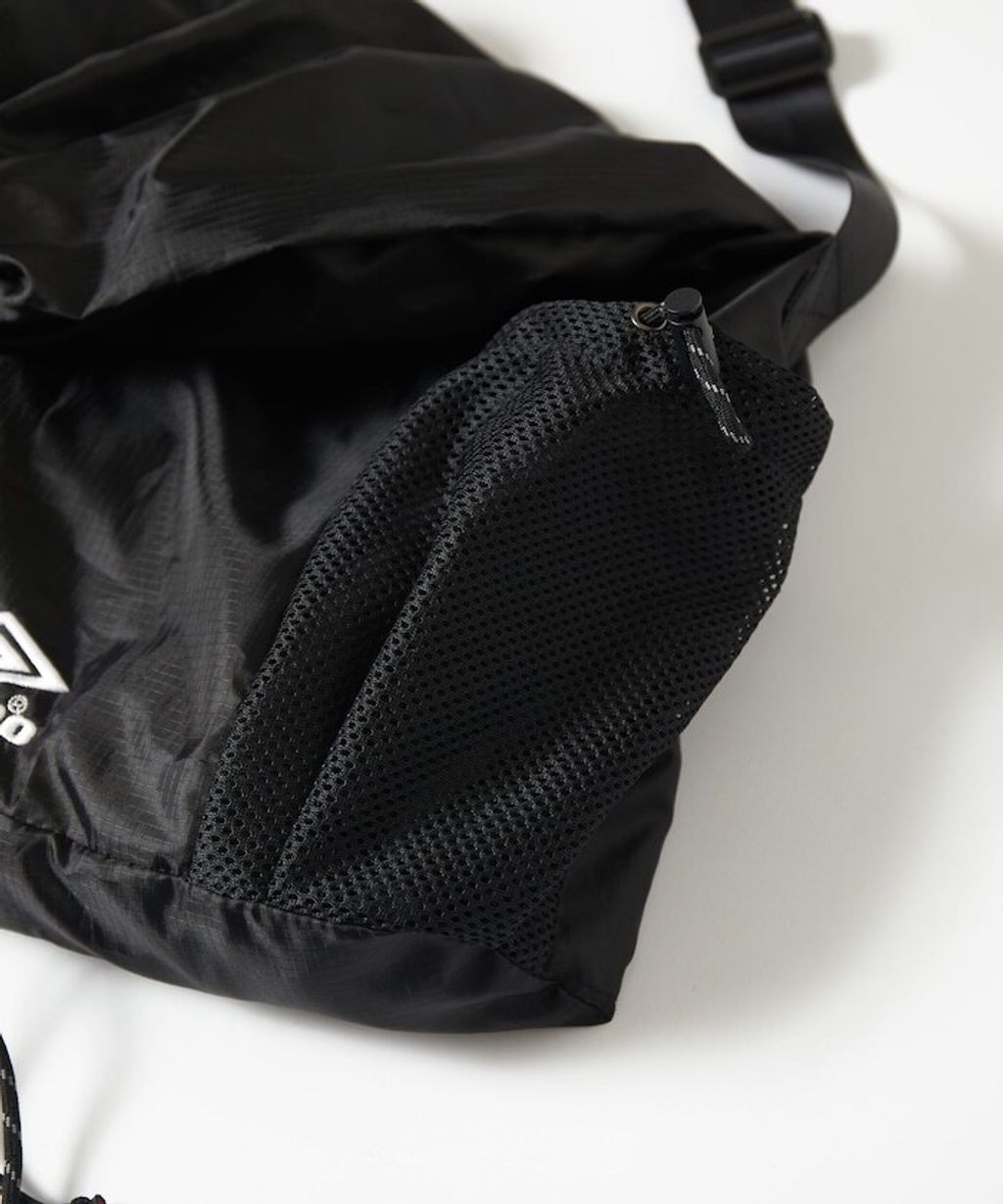 umbro × FREAKS STORE 防撕裂超輕量功能肩背包_29