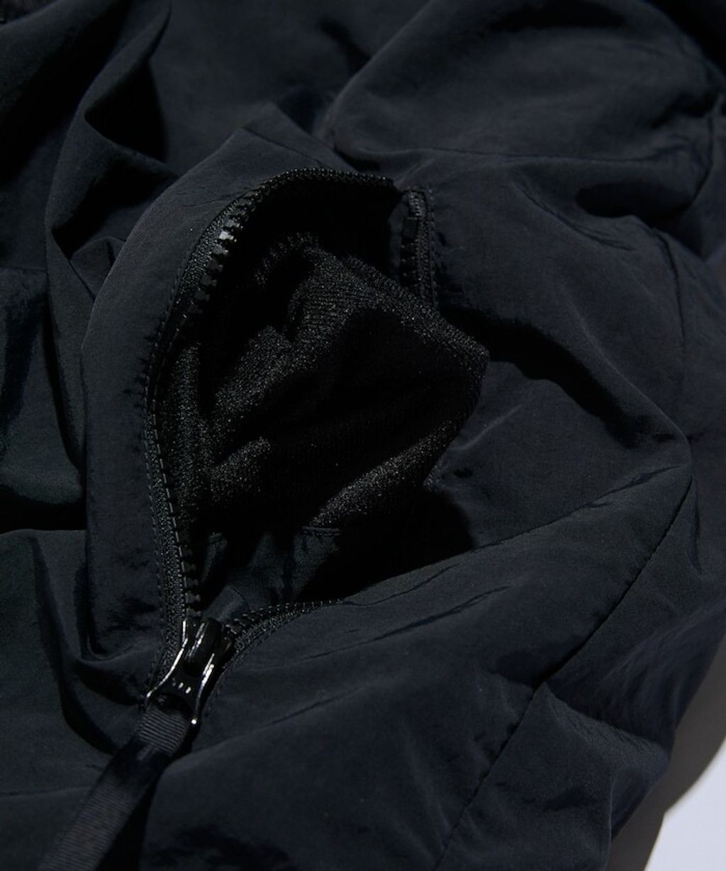 NANGA × FREAKS STORE 軍規650 Fill Power防潑水防風羽絨外套(女款)_24