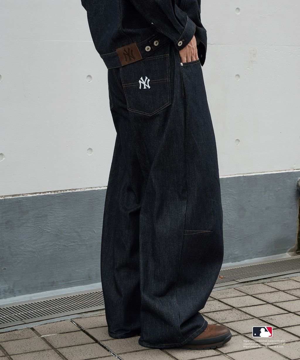 Perushu × MLB 復古牛仔彎刀褲_5