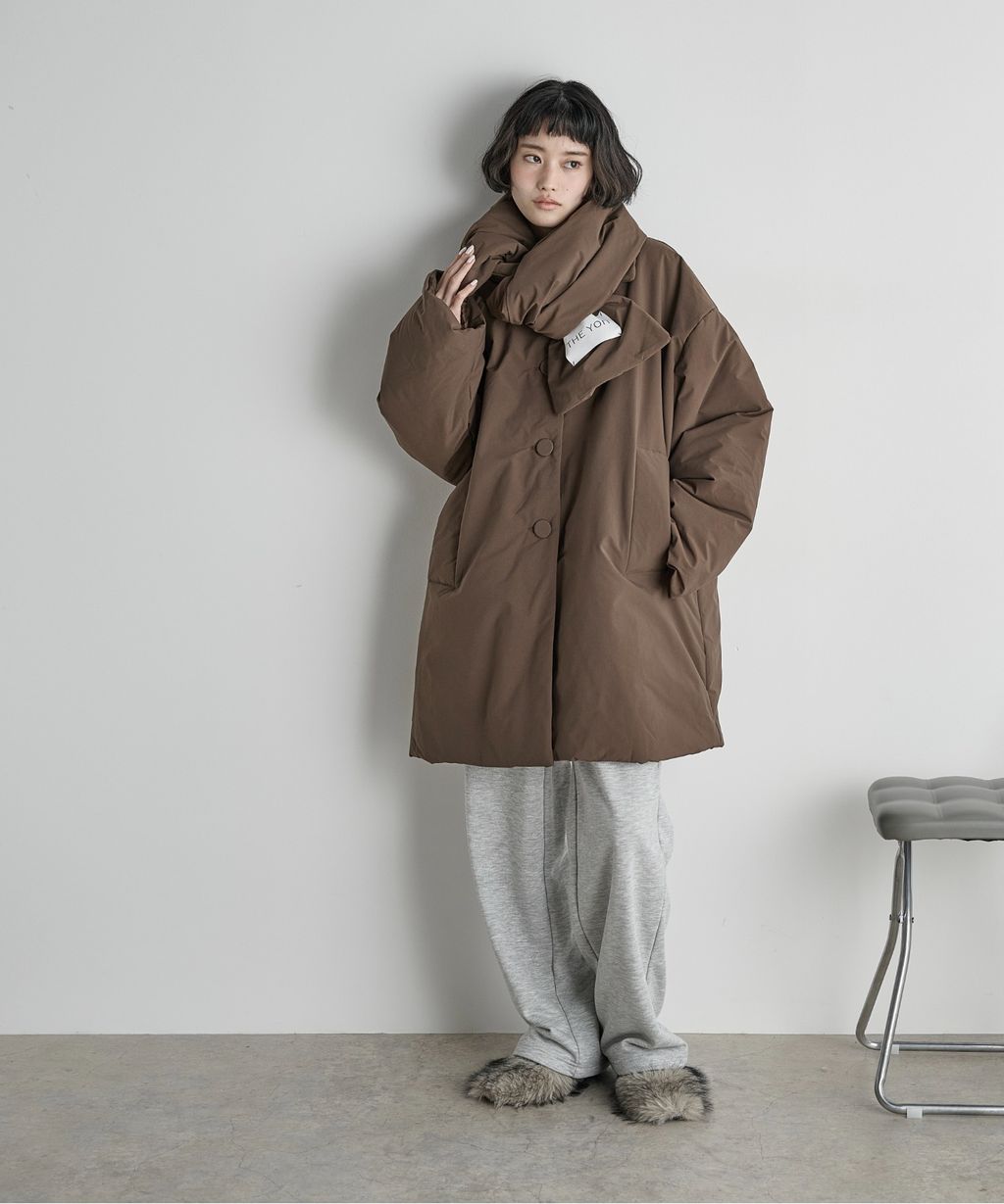 THE YOn 中長版蓬鬆鋪棉保暖外套(附圍巾)_5