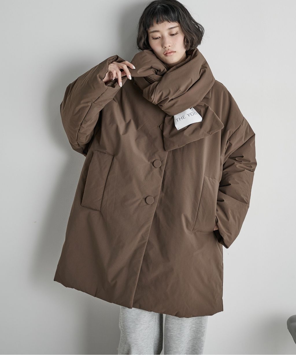 THE YOn 中長版蓬鬆鋪棉保暖外套(附圍巾)_47