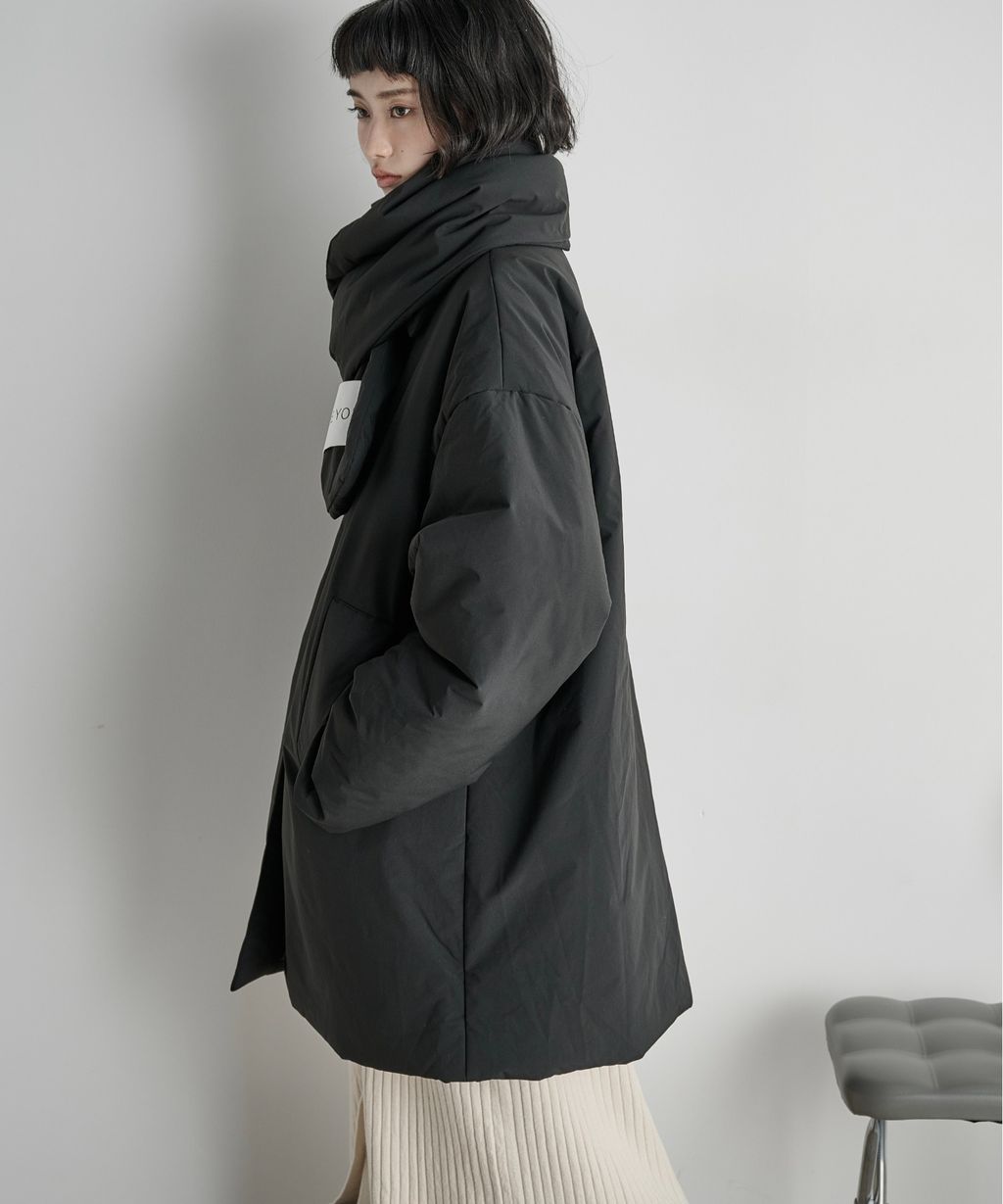 THE YOn 中長版蓬鬆鋪棉保暖外套(附圍巾)_42