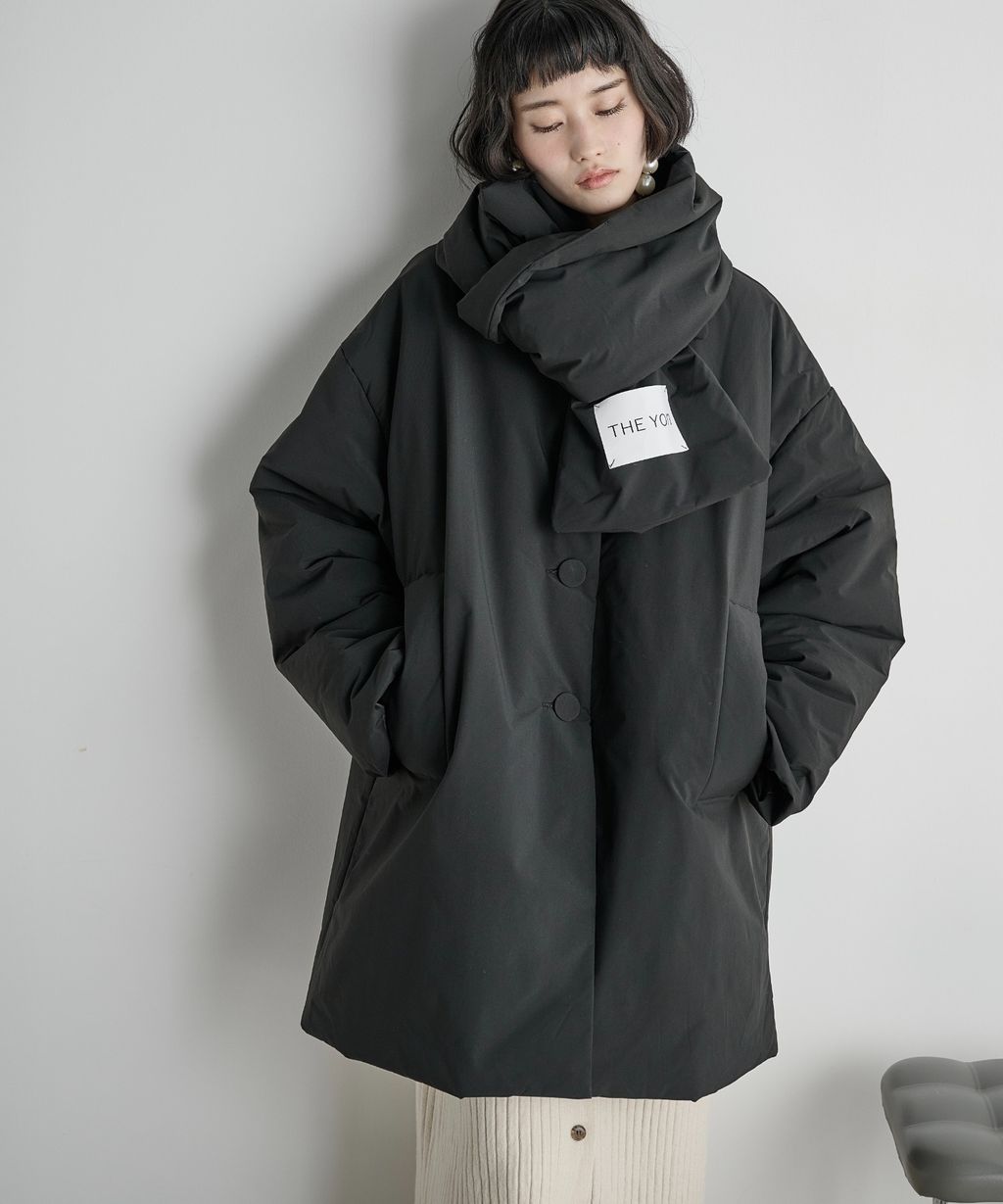 THE YOn 中長版蓬鬆鋪棉保暖外套(附圍巾)_41