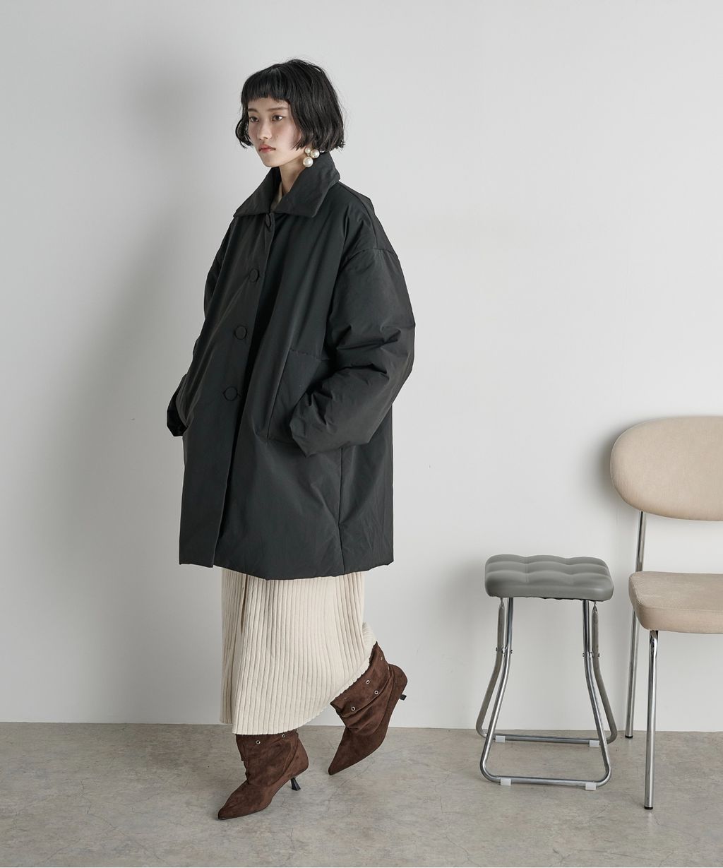 THE YOn 中長版蓬鬆鋪棉保暖外套(附圍巾)_36