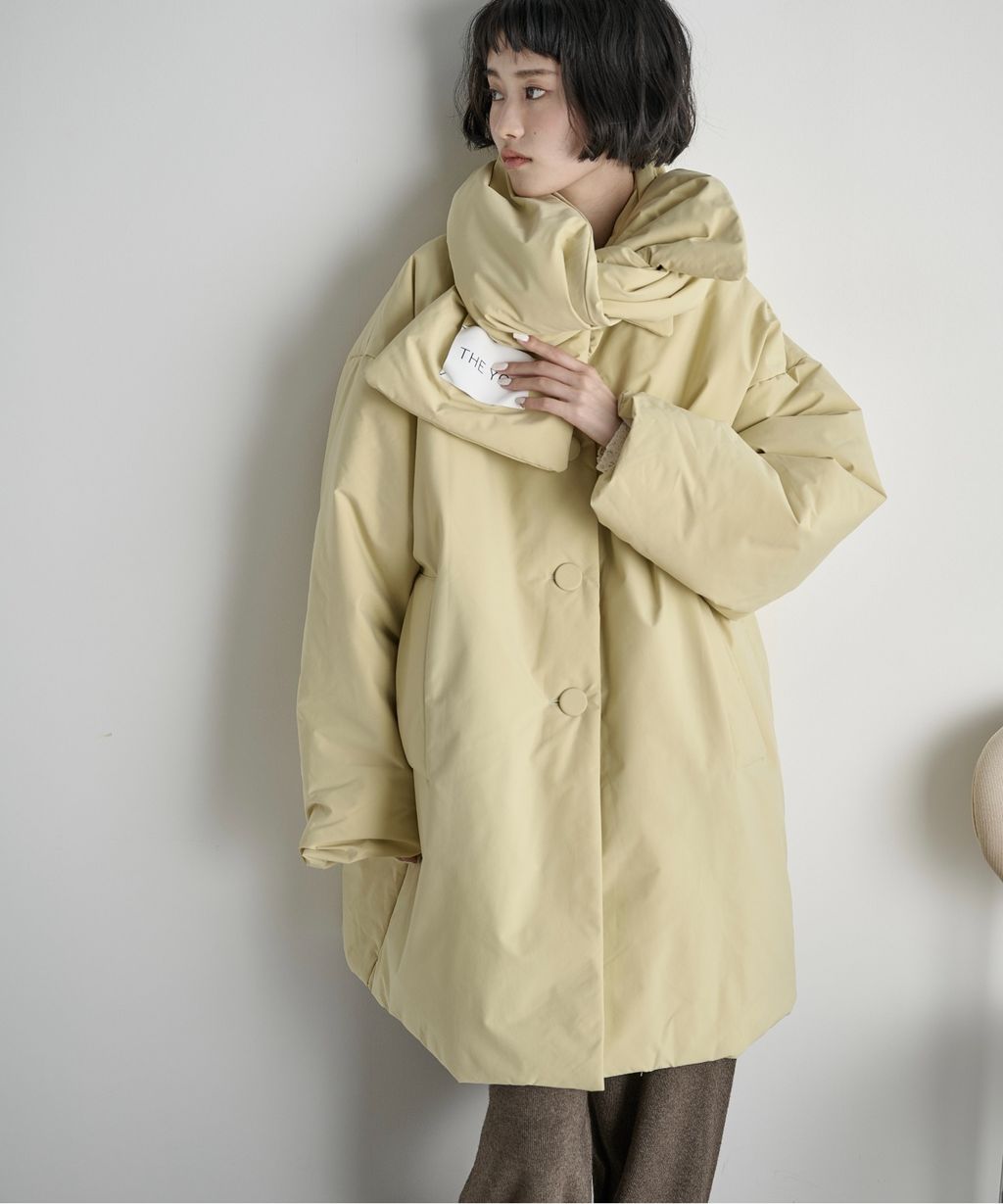 THE YOn 中長版蓬鬆鋪棉保暖外套(附圍巾)_24