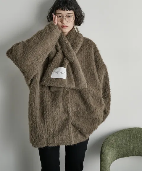 THE YOn 毛絨無領中長版大衣(附圍巾)_1